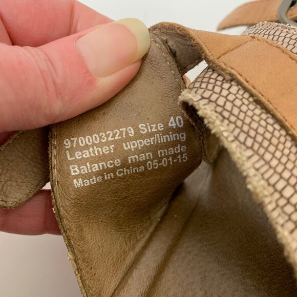 Dansko Jessie Sand Lizard Wedge Sandals Snakeskin Cognac Size 9.5 - Picture 7 of 8